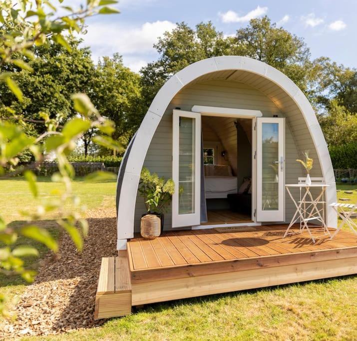 De Verpozing - Vakantiehuisjes Milsbeek Екстериор снимка